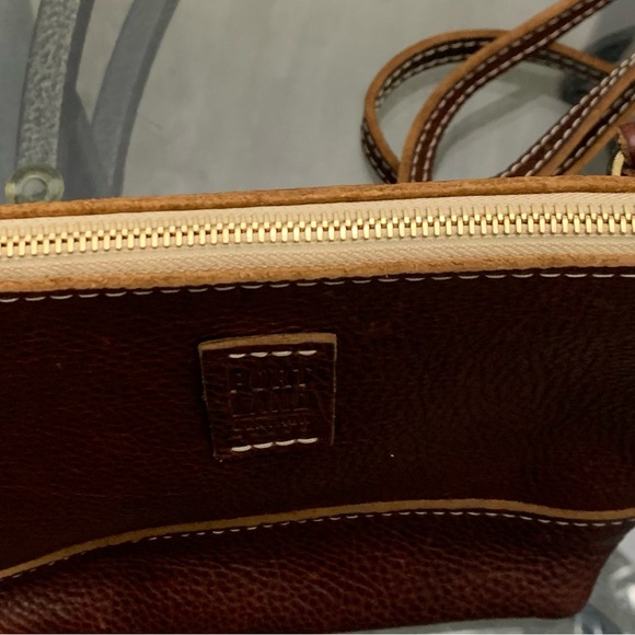 Portland Leather Rich Brown crossbody Bag - Picture 4 of 8